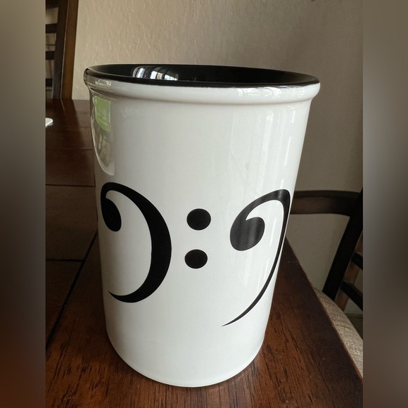 Bass Clef Music Note Ceramic Pencil Holder - Picture 1 of 6